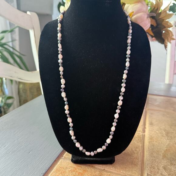 Multi Colored Pearl Necklace - Picture 4 of 9